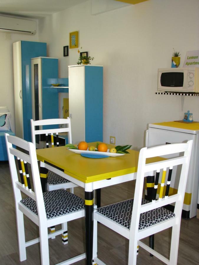 Apartments And Room Lemon Vis Exterior foto