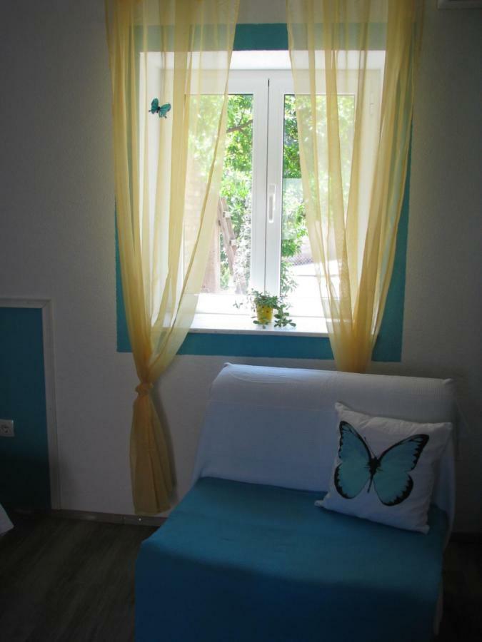 Apartments And Room Lemon Vis Quarto foto